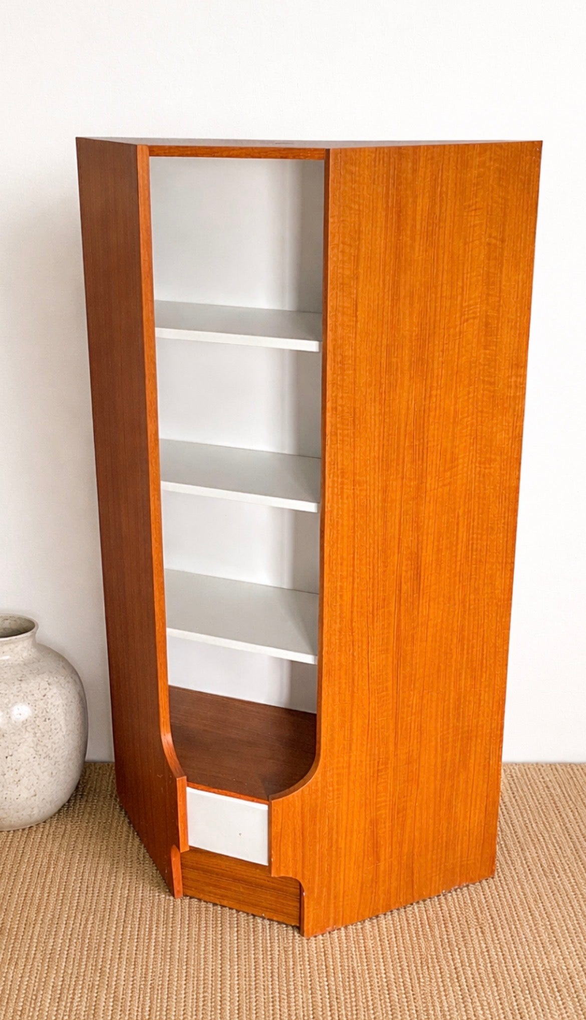 Colonne de rangement vintage – années 70