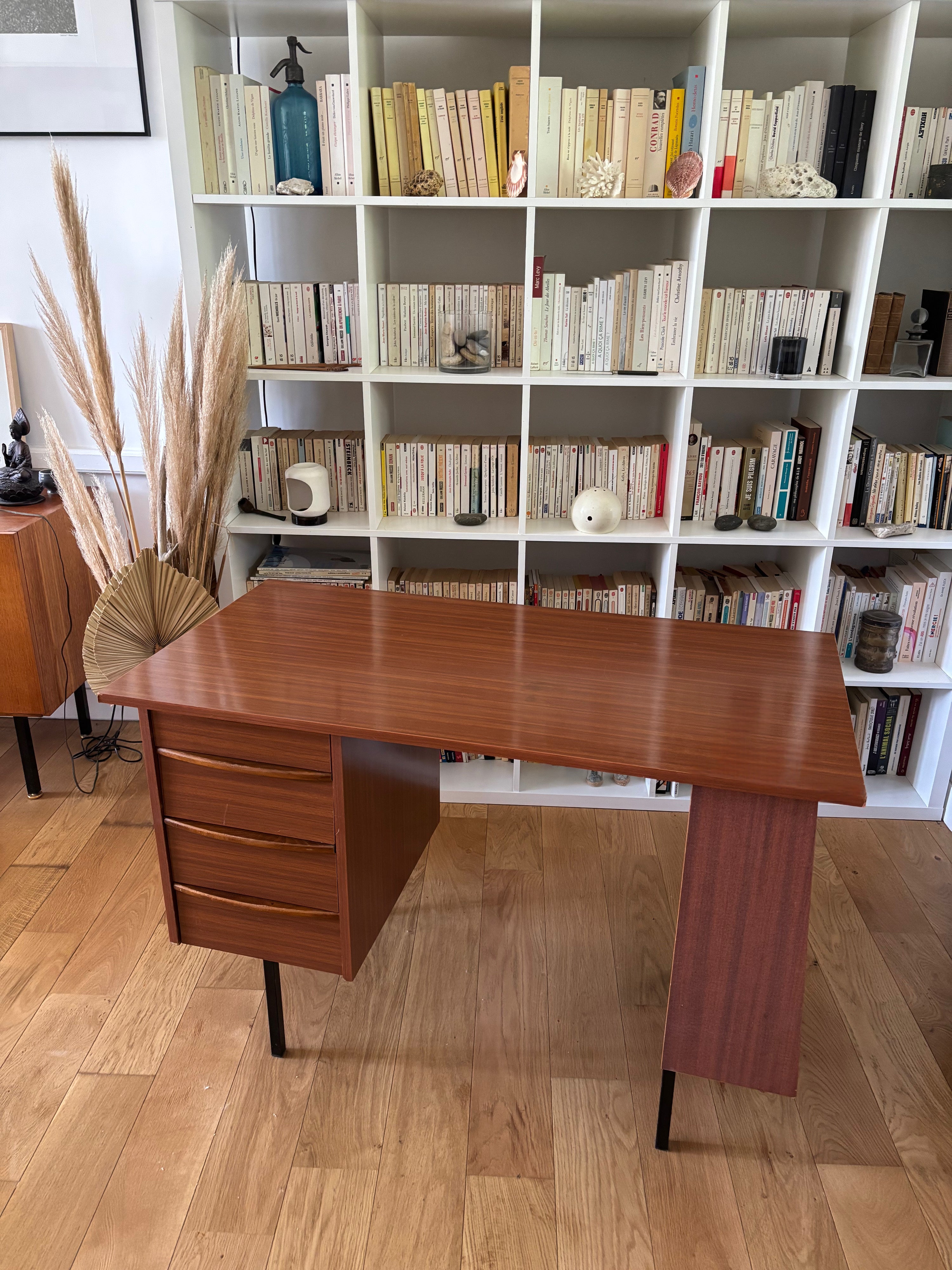 Bureau moderniste années 60