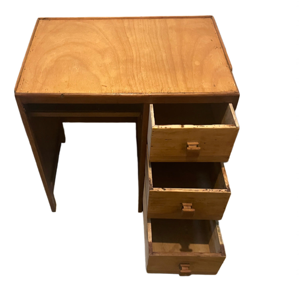 Petit bureau d’enfant – début des années 50