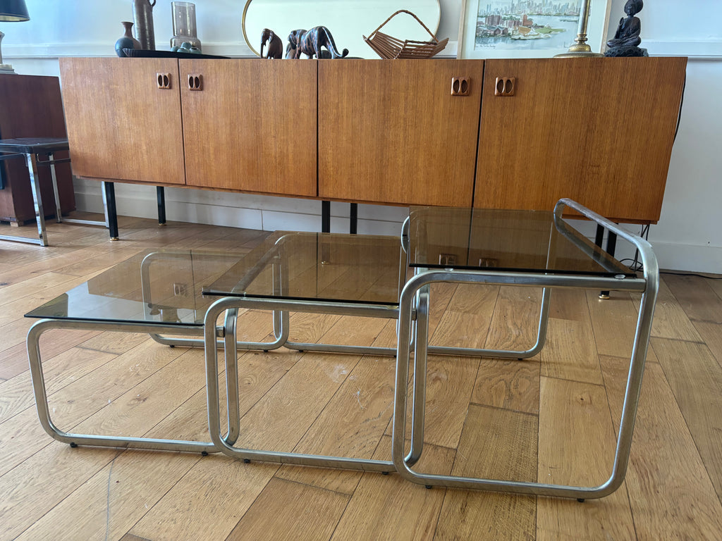Tables gigognes en verre – années 70