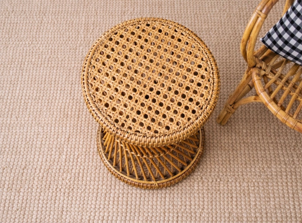 Tabouret TamTam en rotin tressé – années 70