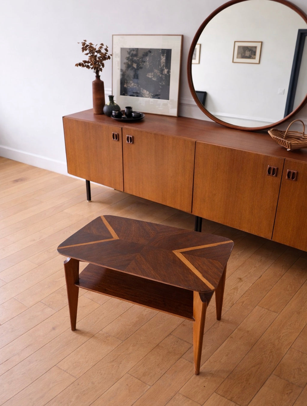 Table d’appoint en bois – années 50/60