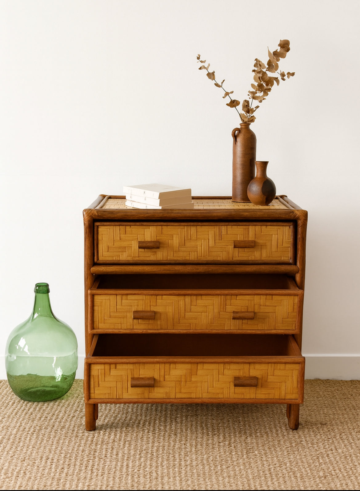 Commode en rotin et bambou tressé – années 70