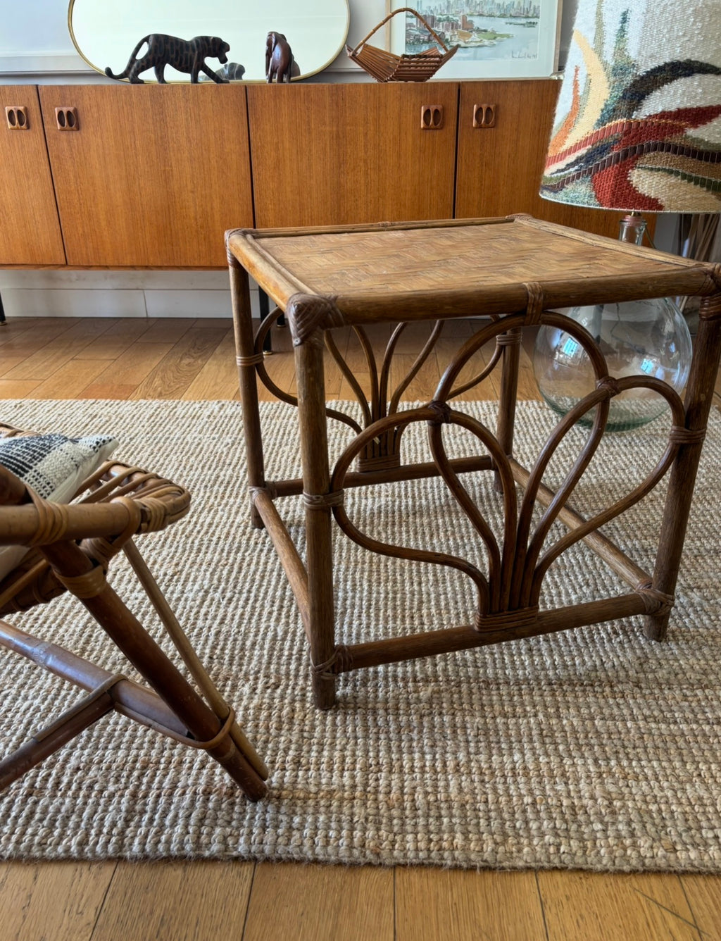 TABLE D’APPOINT EN ROTIN – ANNÉES 70
